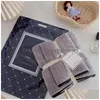 Towel Designer A Set Pur Coton C Luxurys Designers Visage Et Bain Lavage Doux Accueil Absorbant Hommes Femmes Débarbouillettes Drop Delivery Garde Dhglw