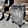 Resväskor Personligt bagage för pojkar Stark robusthet 28 "tystsäker Trolley Suit Box Travel 20/24" Bär vid ombordstigning
