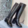 Nouveau Triangle lambrissé bottes genou-haut bloc talon en cuir semelle haute botte d'équitation créateurs de luxe pour femmes de haute qualité chaussures de mode chaussures d'usine TGB