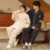 Vêtements de nuit pour femmes Japonais Kawaii Sleeping Coral Fleece Couple Femmes Hommes Pyjamas Vêtements Automne Hiver Épaissie Chaud Cardigan Home Wear