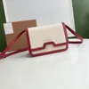 2023 Hochwertige Designer-Taschen Monogramm Verschluss und in gebräuntem körnigen Leder-Umhängetaschen Mini Women Crossbody Bag mit Schachtel gefertigt