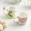 マグ手描きチューリップマグセラミックコーヒーカップエンボス加工の花コーヒーマグウォーターカップクリエイティブ朝食ミルクカップ絶妙なティーカップ R230712