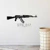 Altri adesivi decorativi Grande AK47 Gun Army Solider Wall Sticker Boy Room Camera da letto Ak47 Fucile Clip Abete orecchio Decalcomania da muro Sala giochi Soggiorno Decorazioni in vinile x0712