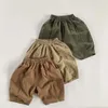 Shorts 2023 Summer Kid Simple Baby Girl Fashion All match Solid Boy Andas Tunn bomull Linne Korta byxor 230711