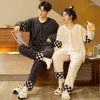 Vêtements de nuit pour femmes Japonais Kawaii Sleeping Coral Fleece Couple Femmes Hommes Pyjamas Vêtements Automne Hiver Épaissie Chaud Cardigan Home Wear