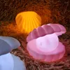 Luci notturne Shell Pearl LED Light Cute Toy For Kid Bambini Comodino Home Decor Lampada da atmosfera regalo di Natale