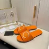 スリッパ女性パールスリッパ Pu レザーファッションオープントゥスリッパ平底夏の砂浜の靴サンダルデザイナー新スタイルの女性レジャーサンダル J230712