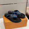 Designer tofflor lyx sandal män kvinnor skor Pool Kudde Comfort Präglade Mules koppar trippel svart rosa elfenben sommar mode rutschbanor strandtofflor 02