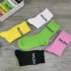 Geschenkbox Socken Designer Socken Männer Frauen Stickerei Buchstabe Baumwolle Sport Skateboard Straße Freizeitsocke