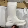 نساء مصممة أحذية باريس أزياء مطاط Rainboots الركبة الجوارب العالية منصة كبيرة جولة إصبع القدم زلة على امرأة