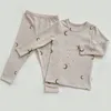 Pigiama Primavera Bambini Bambini Sleepwear Manica lunga Casual Solid Johhs Set Neonati maschi Vestiti da notte in cotone Clo 230711