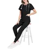 Vrouwen Tweedelige Broek Uniform Aangepast Logo Afdrukken Spa Salon Scrubs Werkkleding Huisdier Overhemden Vrouwelijke Grooming Instelling Blouse Outfit Tops