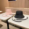 Hoeden met brede rand Emmerhoeden Ontwerper Emmerhoed String Flat Cap Luxe verstelbare petten Brede rand Emmers Hoeden Mode Zomerstrandhoed met letters voor heren Dames x0712