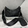 Re Edition Umhängetasche Nylon Dreieck 2000 2005 Damen Luxus Herren Damen Reißverschluss Handtasche Schwarz Weiß Hobo Bags Cross Body Geldbörse