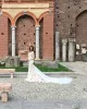 Mermaid Modest Lace Dresses With Long Sleeves V Neck Trumpet Illusion Backless Bridal Gowns Sweep Train Wedding Dress