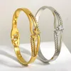 Bangle Greata Bracciali alla moda in acciaio inossidabile con farfalla Braccialetti per donna Gioielli impermeabili con strass placcati in oro