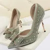 Klänningsskor Elegant kvinnors pump Crystal Sallow High Heels Slim High Heels Water Diamond Bow Tie Women's Party Shoes Bridal Wedding Shoes Sexy 230713