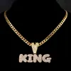 Rostfri stålzirkonkedja halsband isbrev King Pendant Chain Halsband för kvinnor män hiphop party mode manliga smycken l230704