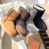 Tasarımcı Avustralya Klasik Sıcak Kadınlar Kış Mini Önyükleme Platformu Botlar Erkekler için Gerçek Deri Sıcak Ayak Bileği Kürk Penklem Lüks Ayakkabı