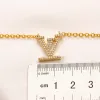 Marca de luxo banhado a ouro 18K Colar com pingente de design em aço inoxidável Colar com pingente de colar com contas Corrente de joias de moda Acessórios Presente sem caixa