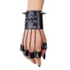 Five Fingers Handschoenen PUNK RAVE Rock Style Women Skull Spike Glove Gothic Female Bracelet Black Steampunk PU Leather Skull Cuff-One Glove Cool 230712