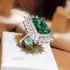 Cluster Rings Fashion Jewelry Green Zircon Ring For Women Luxury Square Full Diamond Inlaid Grandmother Party Birthday Gift