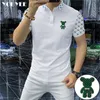 Polo da uomo Polo a maniche corte da uomo alla moda Polo con risvolto orso ricamato Maschile Top Versatile Moda Uomo verde di alta qualità T-shirt Abbigliamento 4XL 230712