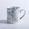 Tasses Marbling Breakfast Cup Modern Hand Grip Europe Style 380ml Céramique de Bone China Milk Coffee Mugs Creative Gift for Friends R230713