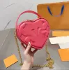 Mini sac d'amour monogrammes sac cosmétique à bandoulière design sac à bandoulière portefeuille matelassé sac à main en cuir souple chaîne en or sac d'amour