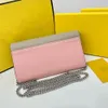 2023 Gray Pink Black Cowhide Flap Women's Wallet Rectangular utseende Flap Design Metallkedja axelrem Högkvalitativ märke Fashion Cute Personality Style