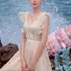 Robes décontractées femmes abricot élégant Organza broderie robe florale col en v sans manches coupe mode marée printemps été 2023