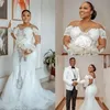 2023 Plus Size Abiti da sposa a sirena Maniche lunghe Abito da sposa Gioiello Collo Perline Applique in pizzo Sweep Train Custom Made vestido de225Z