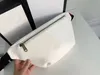 Designerväska Mode för män och kvinnor Fanny pack Crossbody Bag Large Tote axelväska M493868