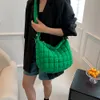 Torby wieczorowe swobodne pikowane hobos kobiety na ramię Crossbody designerka nylonowa torebki luksusowe miękkie puszyste torba lady torebki kupującego 230713