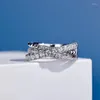Pierścionki klastrowe trzy nakładające się kryształy diamentowe dla kobiet 925 srebro pozłacane pierścionek zaręczynowy