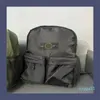 2023 Fashion Sac à dos masculin et femmes sports d'extérieur mode simple loisir imperméable peut transporter un sac d'ordinateur d'approbation de l'épaule