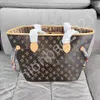 10A عالية الجودة Neverfull The Tote Bags Luxury Designer Bag Book Large Bags Partes Presumpes Woman Handbag Women Facs Beach Bag Bags Dhgate Bags