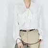 Blusas de mujer 92% Blusa de seda Mujer Camisa de cuello de cinta suelta sólida 19 MM Bolsillo de un solo pecho Elegante Casual Top Moda