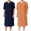 Pijama Masculino Estilo Minimalista Camisola Confortável Roupão De Dormir Decote V Com Bolso Remendado Meia-Penturrilha Para Lazer