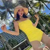 Kobiety dla kobiet cukierki stroju kąpielowego One Piece Swimsuit Kobiety Solidna plisowana Monokini Push Up Backless Trikini Korea Kąpiel Kontrola brzucha