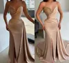 Plus Size Champagne Mermaid Prom Dresses Lungo per le donne Sweetheart Perle Pieghe Satin Side Split Occasioni formali Abito da spettacolo Abito da sera per feste di compleanno