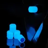 Nuovo 4 pezzi luminosi tappi valvola della gomma per auto Auto moto notte incandescente cerchione valvola stelo tappi coperture Decor accessori auto rosa blu