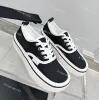 Designer Casual Shoes Canvas Shoe Women Thick Soled Calfskin Sneakers Speckled Color Black White Slip On Shoe Round Toes Platform