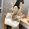 Avondtassen Luxe Grote Schoudertas Vrouwen Shopper Lederen Tote Vrouwelijke Effen Eenvoudige Grote Capaciteit Crossbody Witte Handtassen 230712