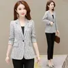 Kombinezony damskie Kobiet Blazer Jacket 2023 Atnktosłupa Mother's Suit Mother Płaszcz Kobieta z długim rękawem Blazers Blazers Ladies Opieka wierzchnia wierzchnia