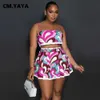 Kvinnors tvådelade byxor CM.Yaya Beach Holiday Paisley Tryckt kvinnor Set Strapless Crop Top och veckade kjol Shorts 2023 Chic Two 2 Piece Set Outfit J230713