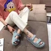 Sandały Sandały Comemore Hook Loop Slingback pantoufle Platforma Buty dla taty Kobiety Summer Beach Pasek z klamrą Miękki masywny obcas Sports Woman Flat 22ss mule femmes