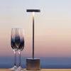 Lampy stołowe LED Bar Nowoczesna restauracja Stand Oprawy oświetleniowe Wymagalna przenośna bateria Bezprzewodowa lampa biurkowa Jadalnia Wystrój domu