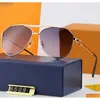 Sonnenbrille 1 stücke Mode Brillen Sonnenbrille Designer Herren Damen Braune Hüllen Schwarzer Metallrahmen Dunkle Linsen Drop Lieferung Zubehör Dhbss