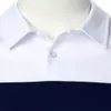 Polos para hombre, polo de manga corta para hombre, diseño de empalme de tres colores, llegadas, ropa de calle informal de negocios urbanos, solapa de moda 230711